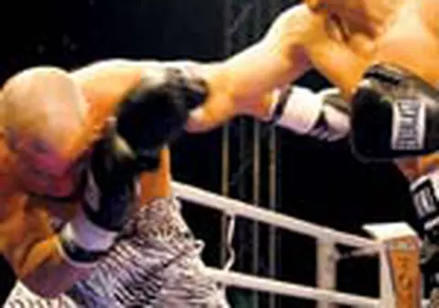 Mihai Leu, Leonard Doroftei si Lucian Bute isi prezinta centurile la Bucuresti