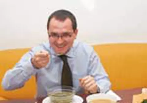 'Imi ajung banii doua saptamani'