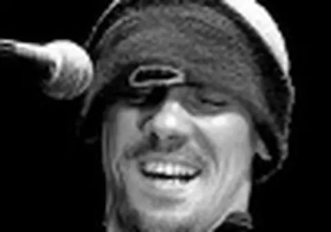 Ora 16.30: Manu Chao, recital la B&prime;ESTFEST 2008