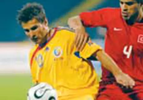 'Nimeni nu sta langa mine cand joaca Adi'