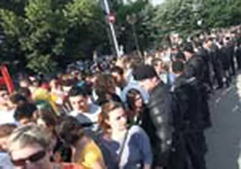 Parada gay, pazita de 1.200 de jandarmi