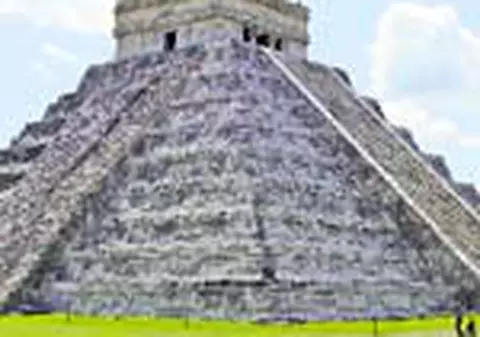 Piramidele Chichen Itza, marea enigma din Mexic