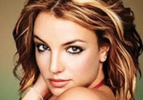Ora 14.30: Britney Spears, implicata intr-un accident auto