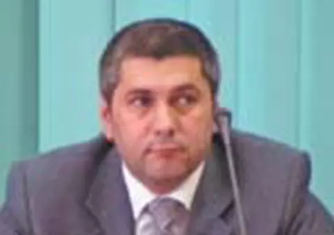 Noii alesi s-au facut 'prastie'      