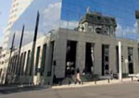 Un roman a 'zdrobit' in instanta Biroul de Credit