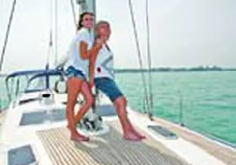 S-au bronzat pe iaht