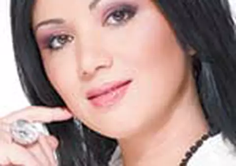 Oana Roman ar trebui sa renunte la palariutele de mamaita