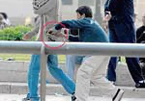 Uite cum fura ai nostri la Milano