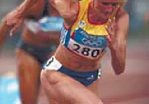 'M-am saturat sa fiu blonda!'