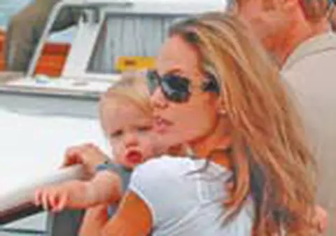 Ei au facut milioane din pozele copiilor