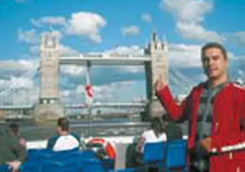 A mers cate 20 km zilnic prin Londra