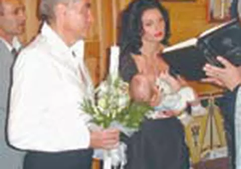 Petre si Silvia au botezat un baietel