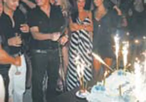 Petrecere de 40.000 €