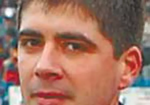 Deaconu tulbura din nou apele