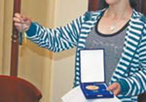 Steliana Nistor face petrecere de casa noua