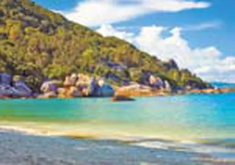 Bobby de la Voltaj are plaja in Thailanda