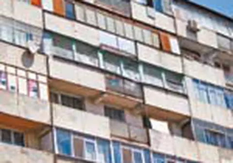 S-a sinucis sub ochii parintilor