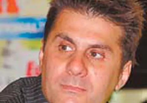 Marian Ionescu (Directia 5) joaca handbal ca sa-si mentina silueta