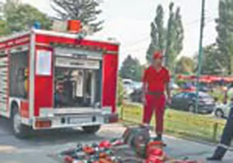 Pompierii si-au expus 'arsenalul' de interventie