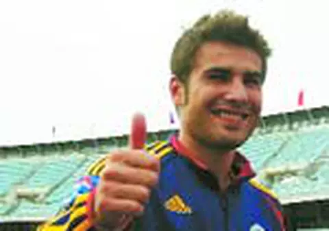 Imbatati-va cu vinul lui Mutu!