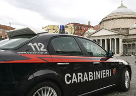 Au bătut şi jefuit un italian