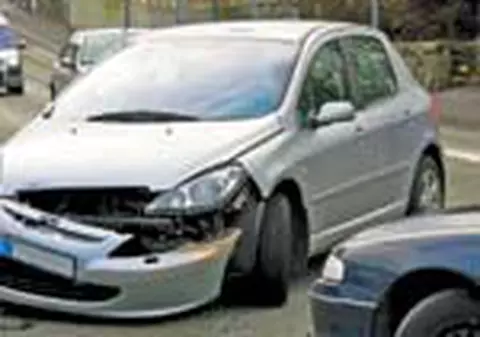 'A intrat cu masina lui in a mea'