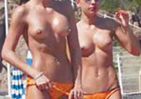 Cheeky Girls isi schimba look-ul