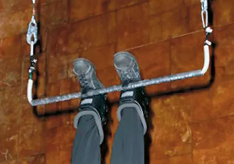 David Blaine va atârna cu capul în jos trei zile