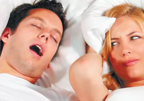 Sforăitul ne poate imbolnăvi de inimă