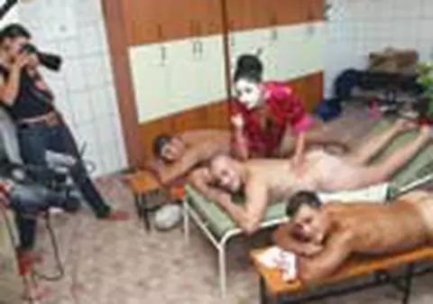 Tu cat de mult te-ai dezbraca?