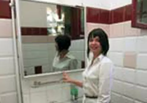 A facut 100.000 &euro; din reclame in oglinda 