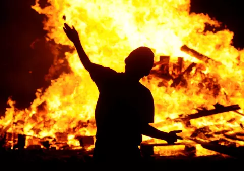 18 morţi într-o explozie provocată de focuri de artificii