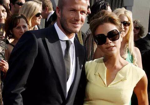Victoria îl părăseşte pe Beckham