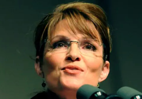 Sarah Palin, ”spânzurată” în California