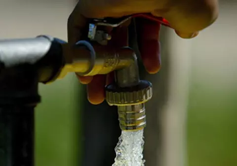 Apa, întreruptă temporar în Capitală