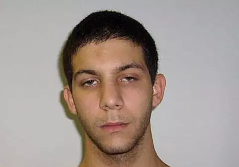 A omorât-o ca să fure bani de-o bere