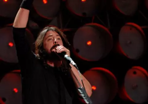 Foo Fighters, supăraţi pe McCain