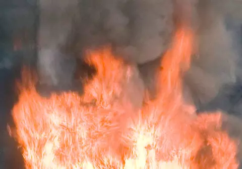 Incendiu într-un imobil central din Capitală