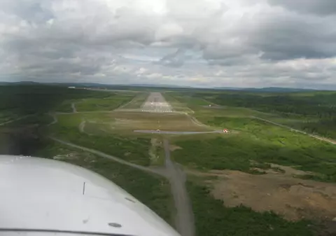 Un român a provocat o aterizare de urgenţă a unui avion