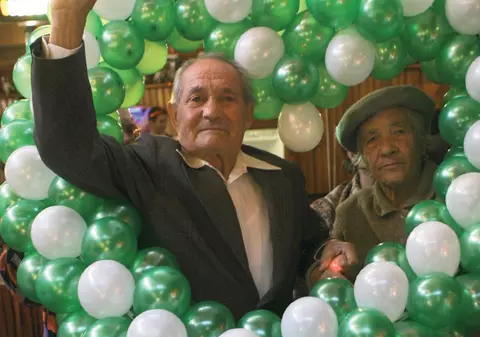 Cum să-ţi suporţi nevasta 60 de ani