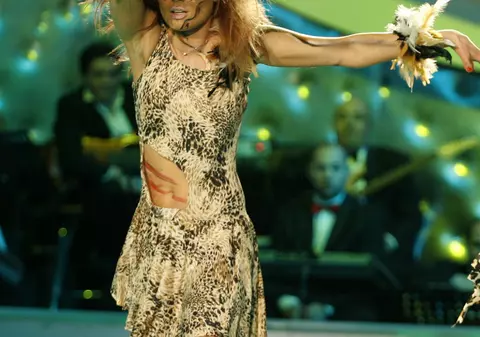 Dansuri africane cu Laura Cosoi