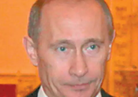 Putin, renegat de propria mamă 