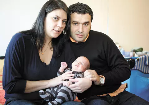 Cheltuim toţi banii pe mâncare şi facturi