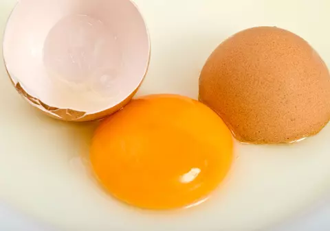 Măşti nutritive şi tonifiante de preparat acasă