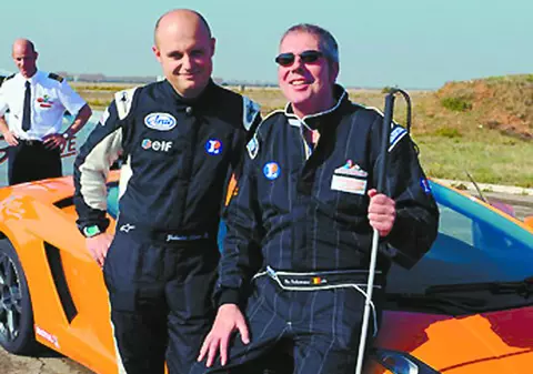 Record incredibil: E orb, dar a condus cu 308 km/h