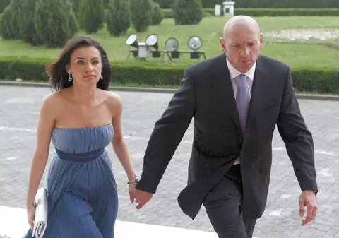 Stelea divorţează pe 4 noiembrie