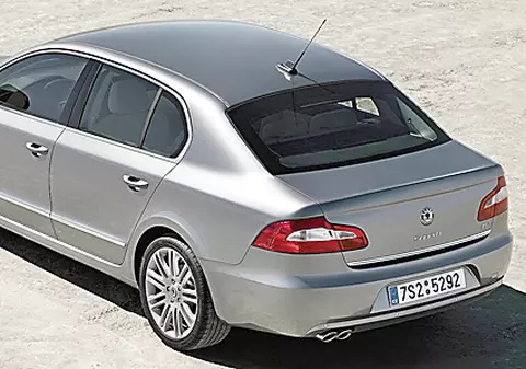 Skoda Superb e acum în România