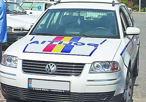 "S-a întors Ceauşescu"