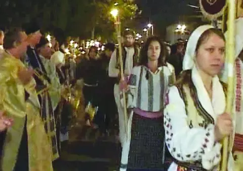 Mii de credincioşi, în procesiune la Craiova