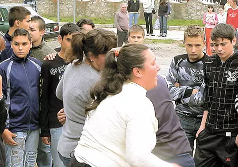 Copilul ucis la şcoală va fi înmormântat astăzi